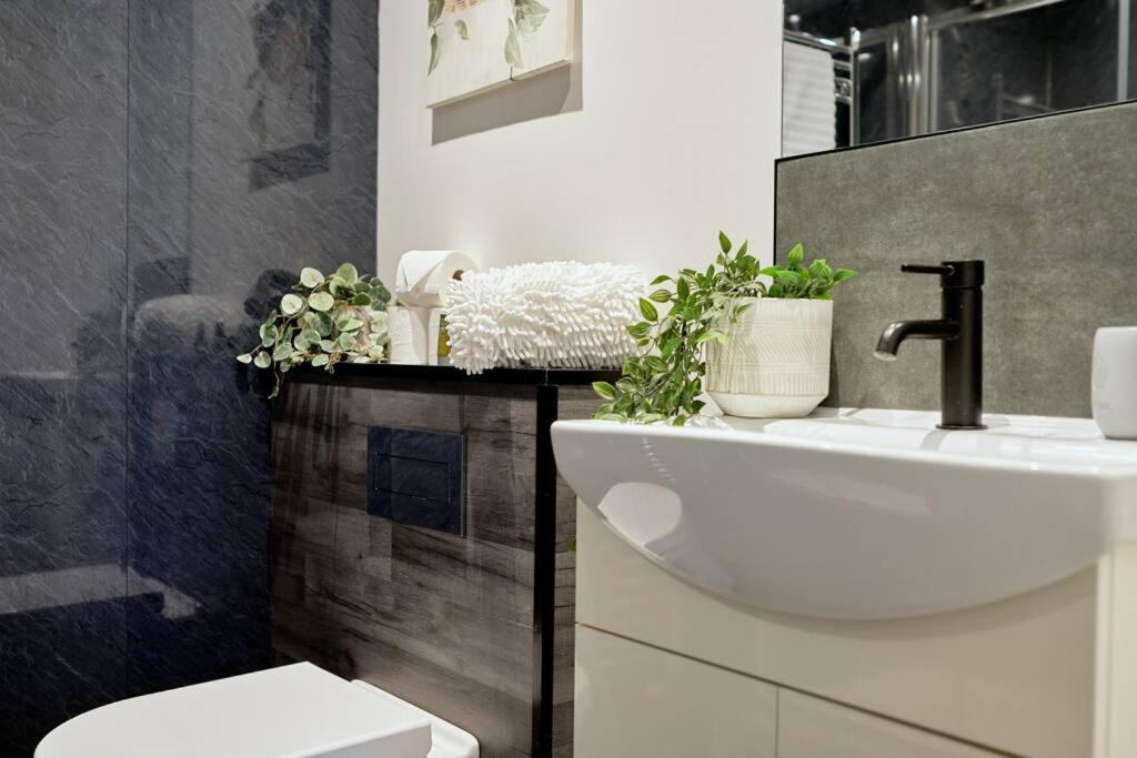 York City Central Apartment And Coffee Shop Extérieur photo